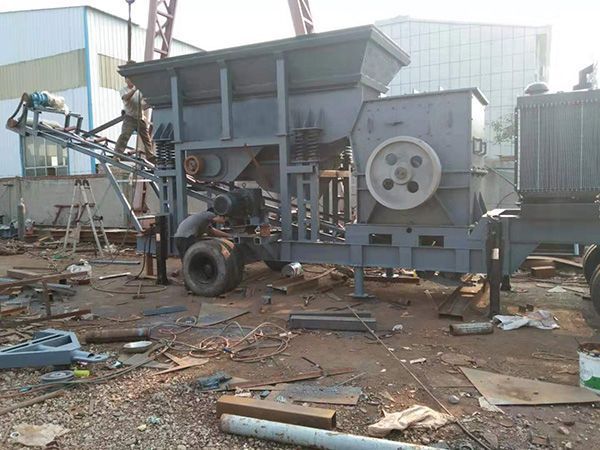 移動(dòng)篩沙機(jī)制砂機(jī)械設(shè)備.jpg
